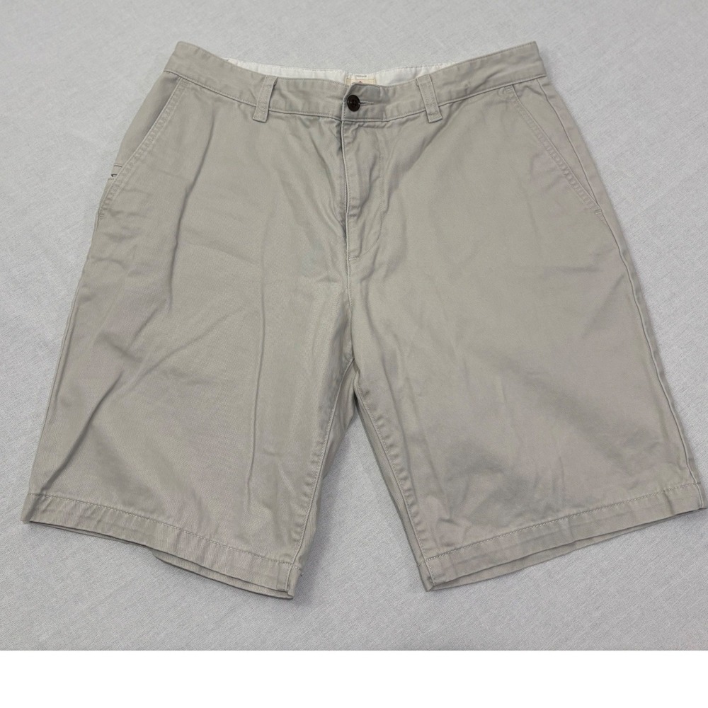 Dockers Mens Bundle of 2 Classic Fit Shorts Light Khaki Size 33 Casual - Picture 2 of 5